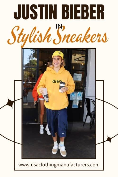 Minimalist Street Style